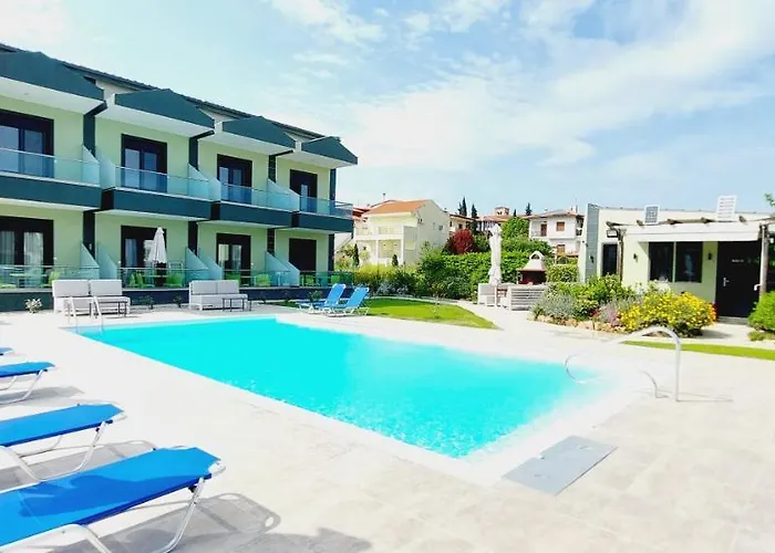 Paramithi Luxury Апартаменты Никити