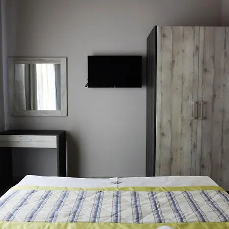 Paramithi Luxury Apartament *
