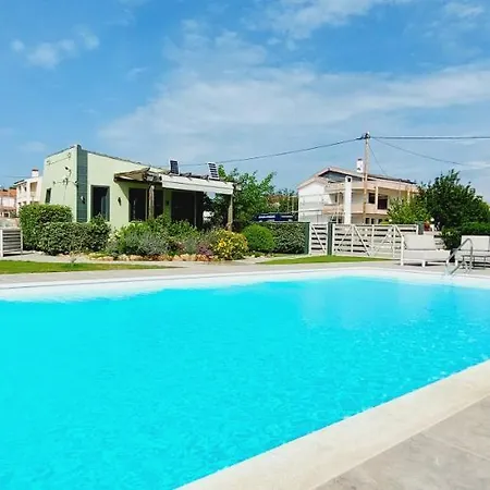 Paramithi Luxury Lägenhet